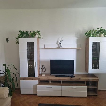 Spacious Apartment In The Center Split Eksteriør billede